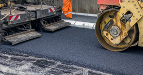 Asphalt paver